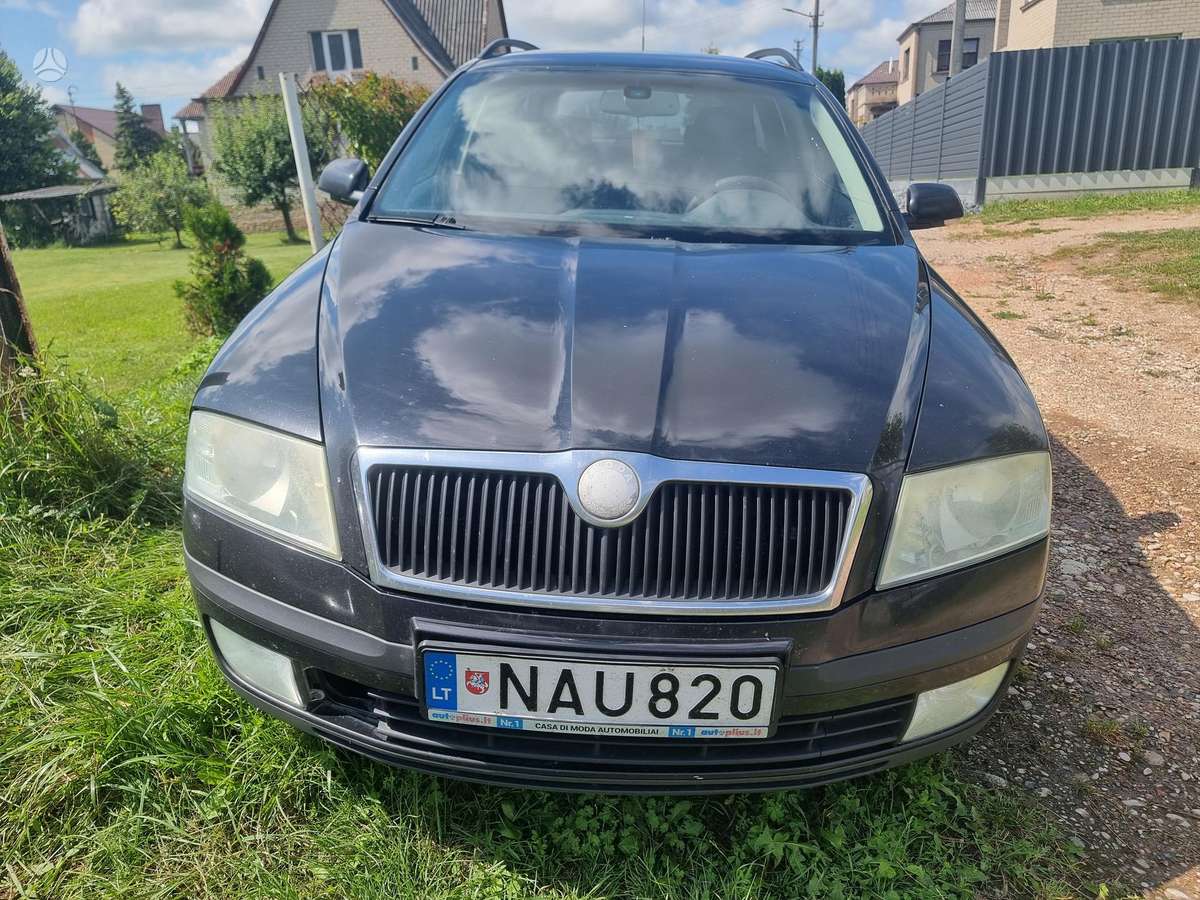 Skoda Octavia 2006 — салон