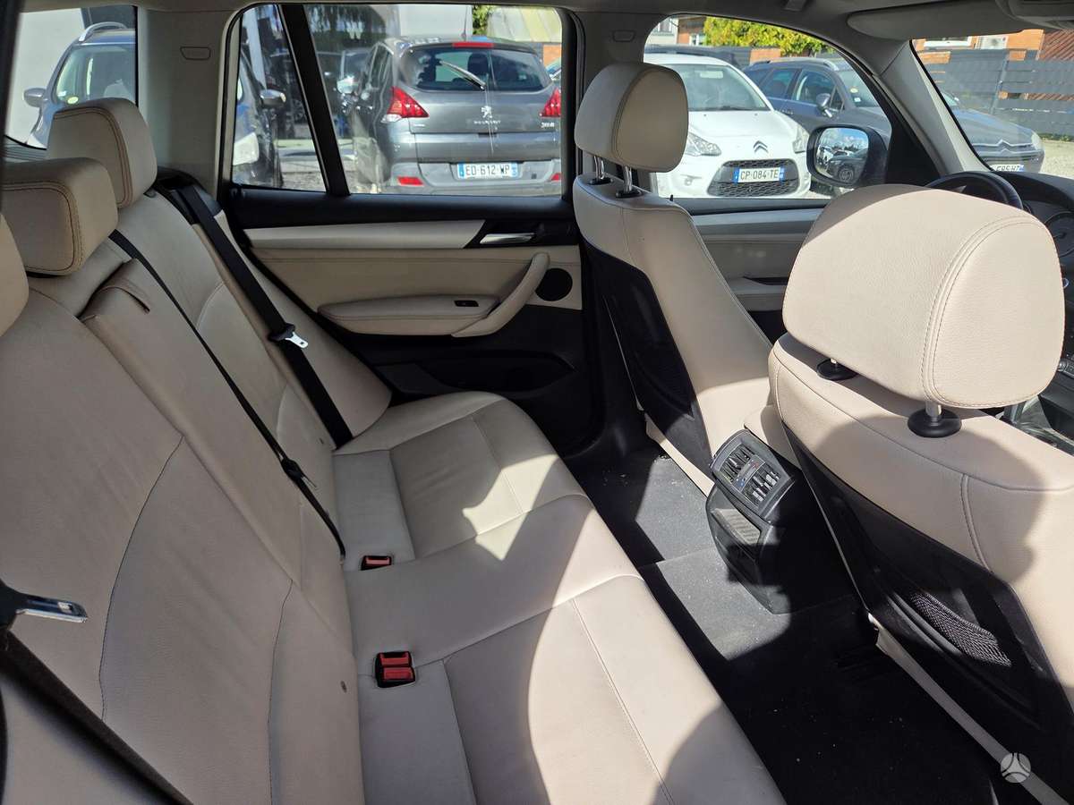 BMW X3 2011 — photo 12