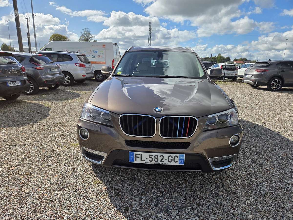BMW X3 2011 — rear view