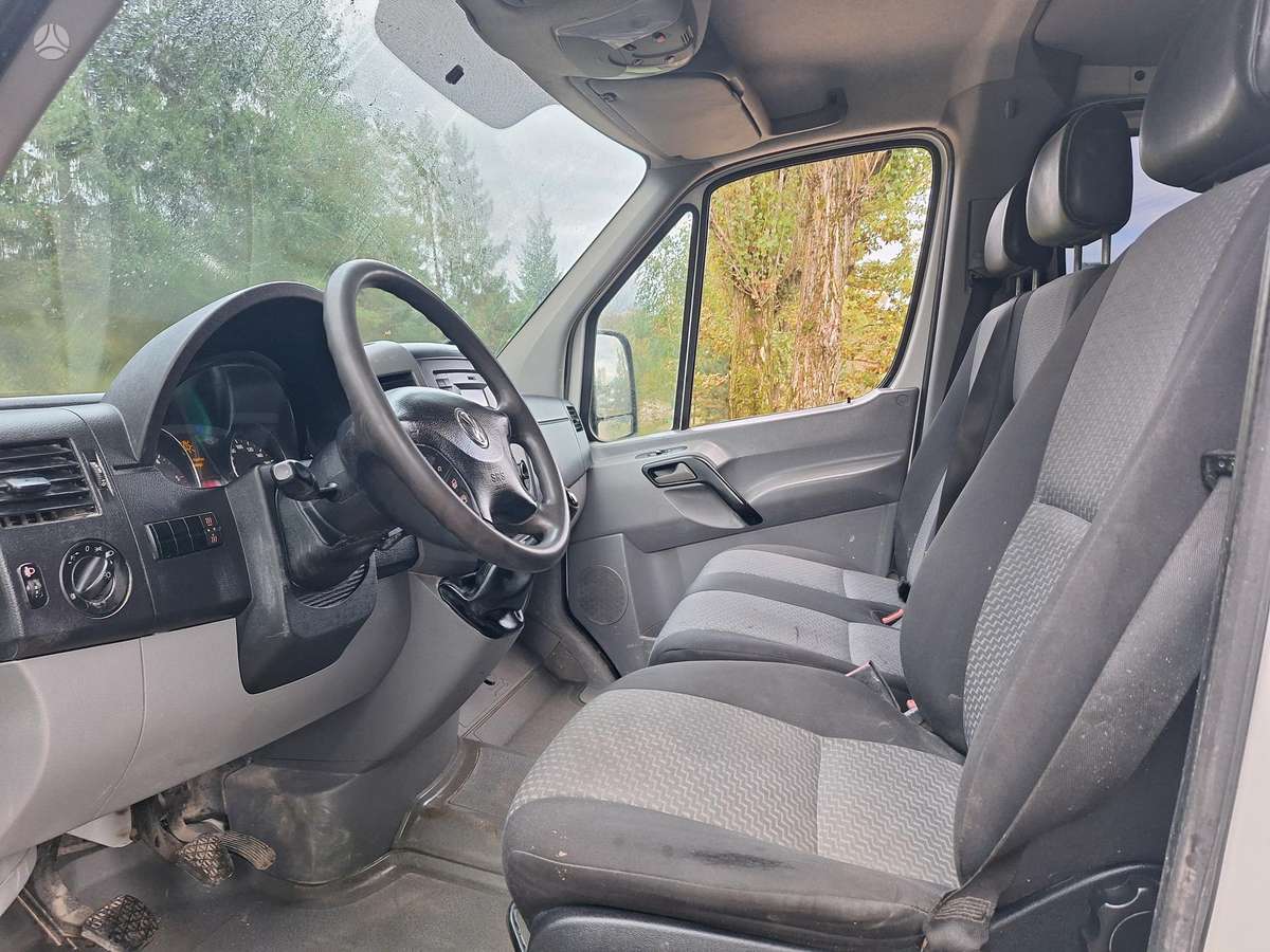 Volkswagen Crafter 2014 — photo 8