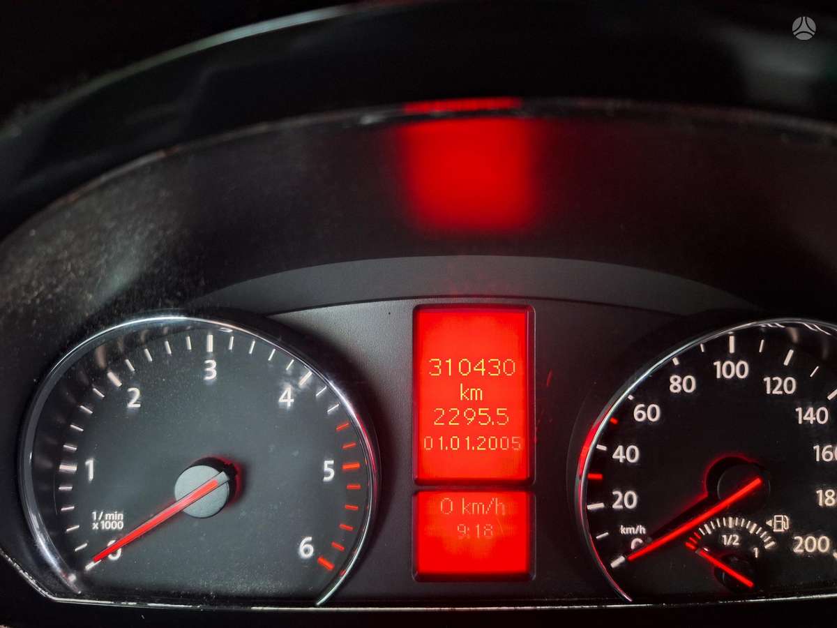 Volkswagen Crafter 2014 — photo 9