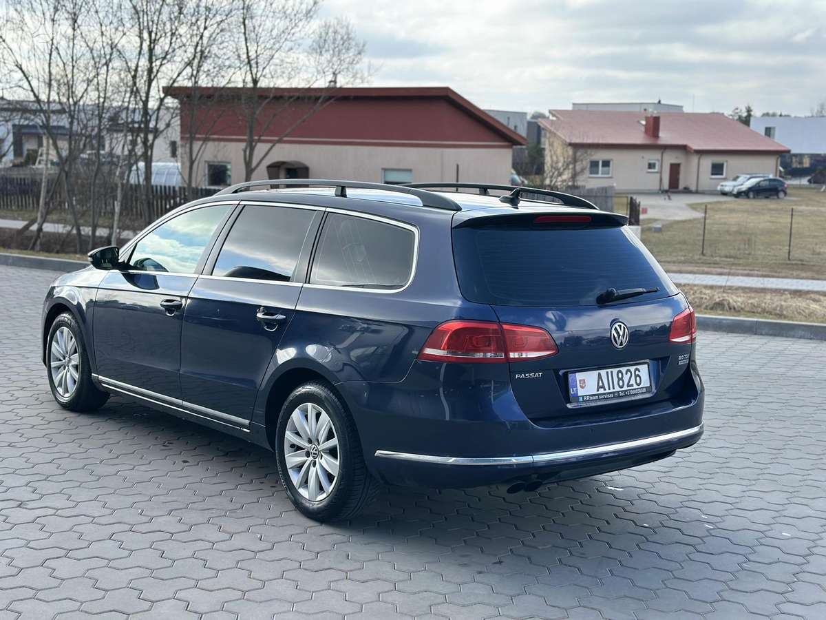 Volkswagen Passat 2011 — photo 7