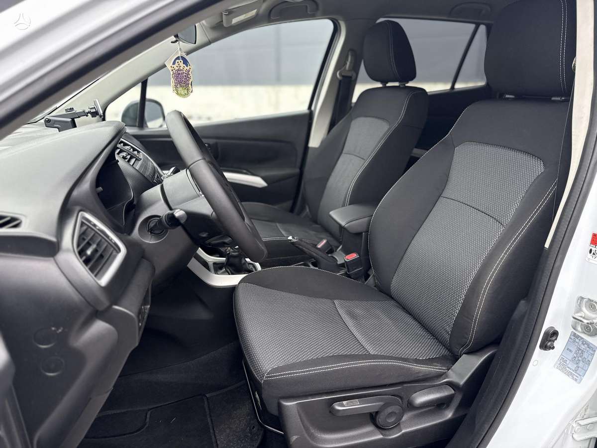 Suzuki SX4 2014 — photo 11