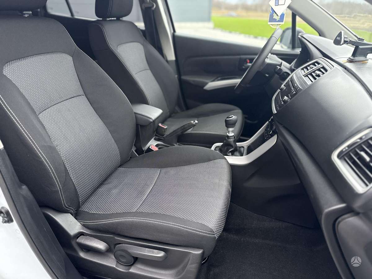 Suzuki SX4 2014 — photo 8