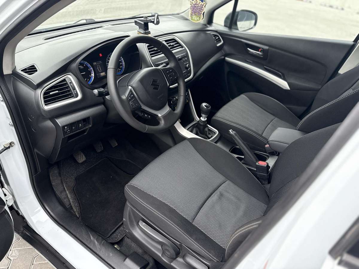 Suzuki SX4 2014 — photo 9