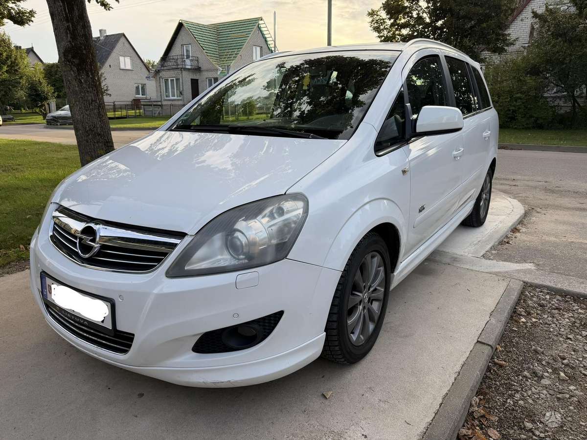 Opel Zafira, 2010