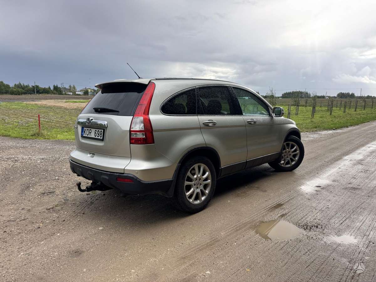 Honda CR-V 2007 — rear view