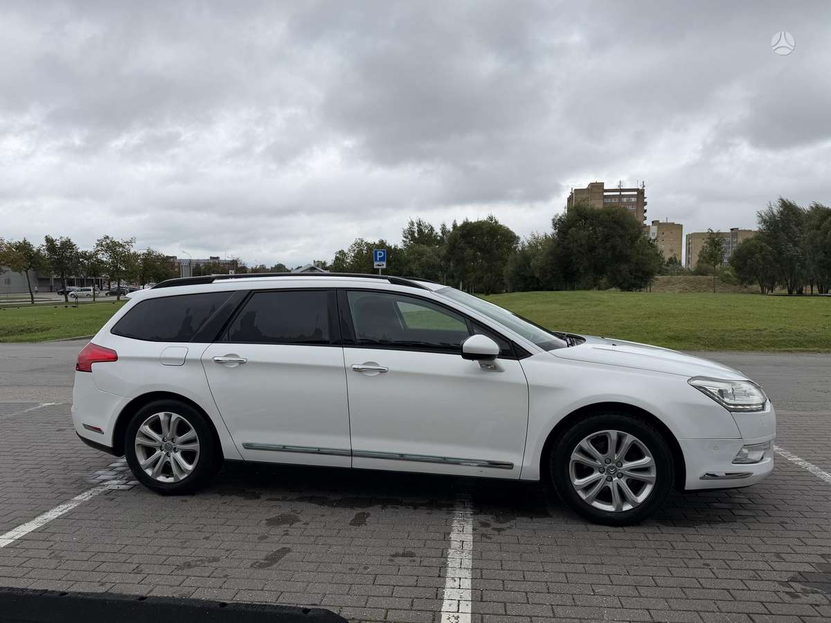 Citroen C5 2012 — двигун 1997 cm³, 140 HP (103kW)