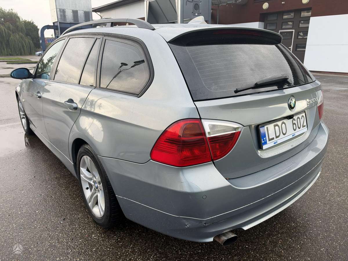 BMW 320 2006 — двигун 2000 cm³, 163 HP (120kW)