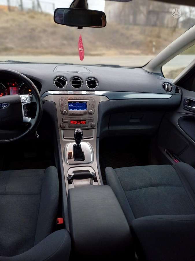 Ford S-MAX 2009 — engine 1997 cm³, 140 HP (103kW)