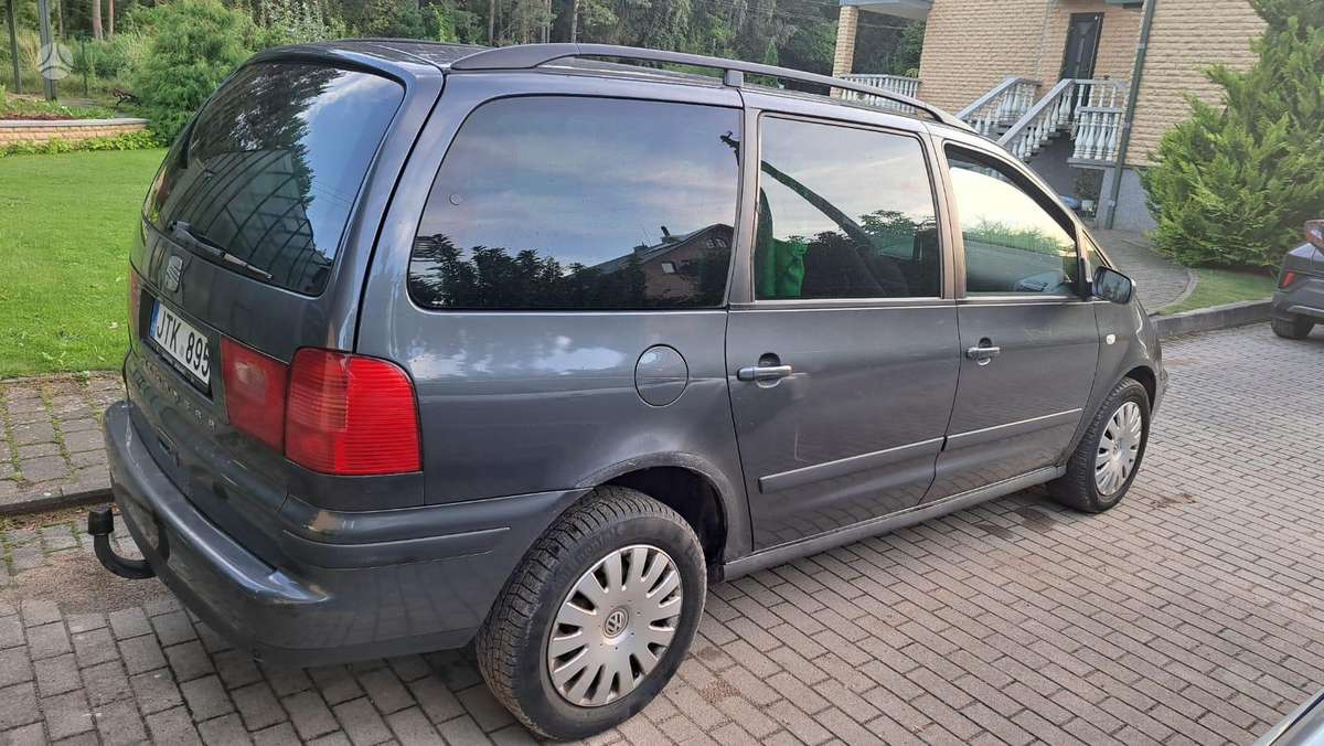 Seat Alhambra 2007 — engine 1968 cm³, 140 HP (103kW)