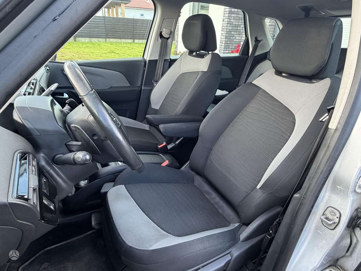 Citroen C4 2014 — photo 10
