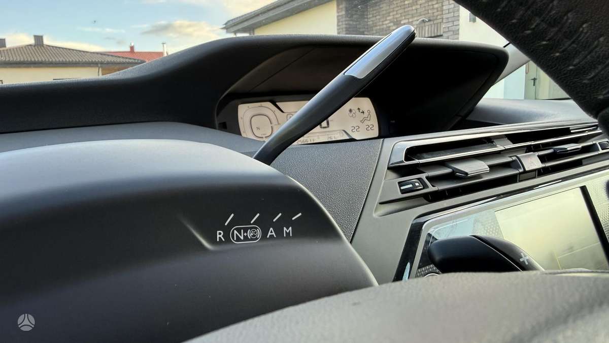 Citroen C4 2014 — photo 16