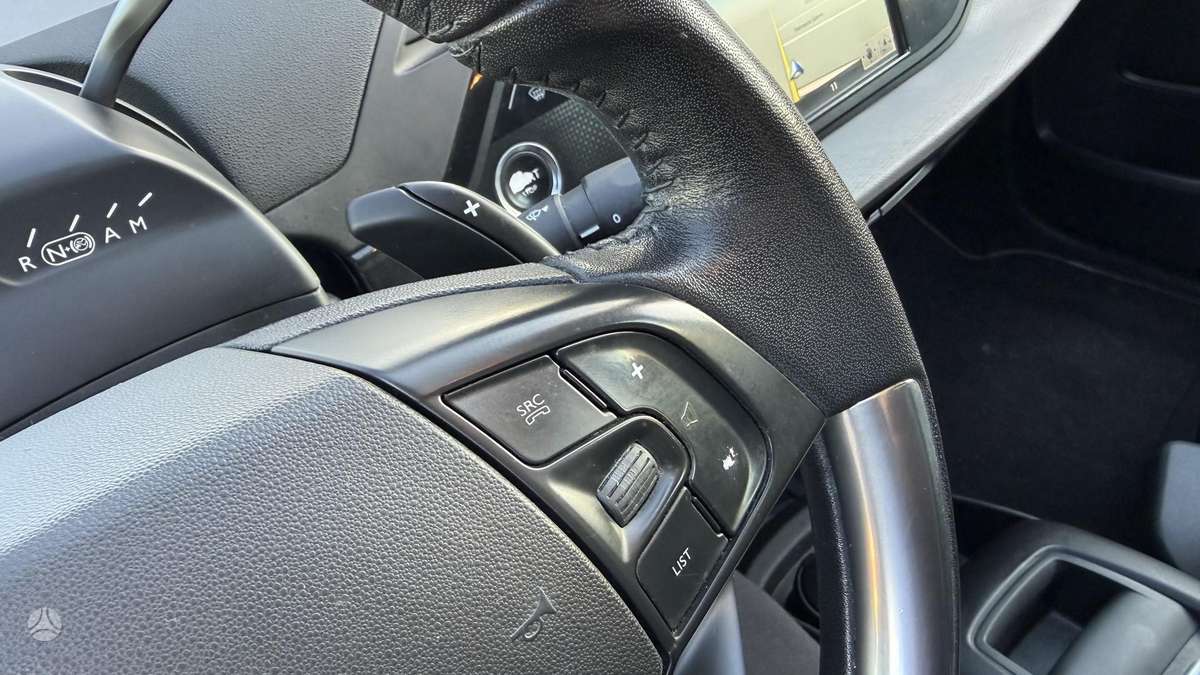 Citroen C4 2014 — photo 17
