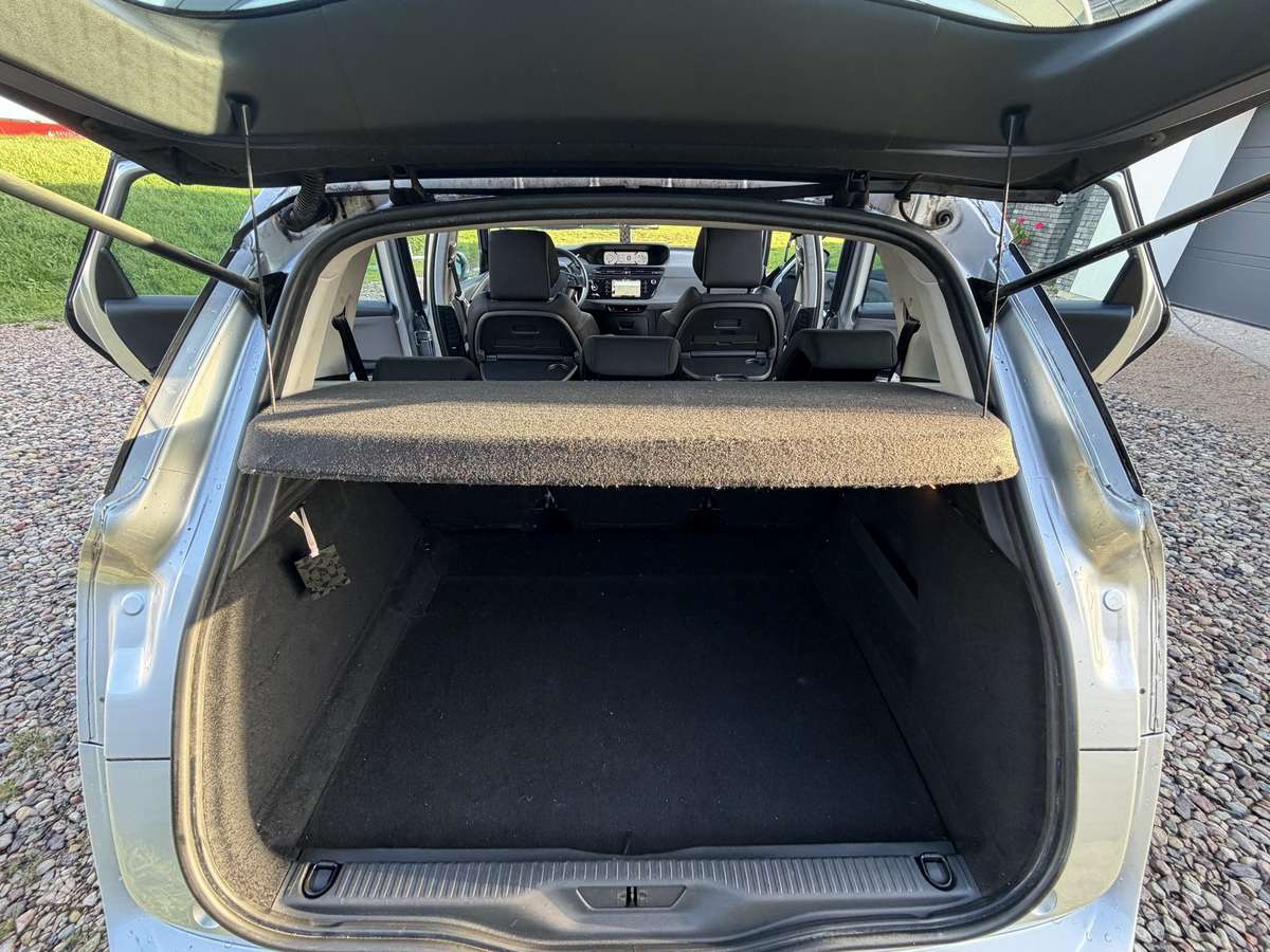 Citroen C4 2014 — photo 21