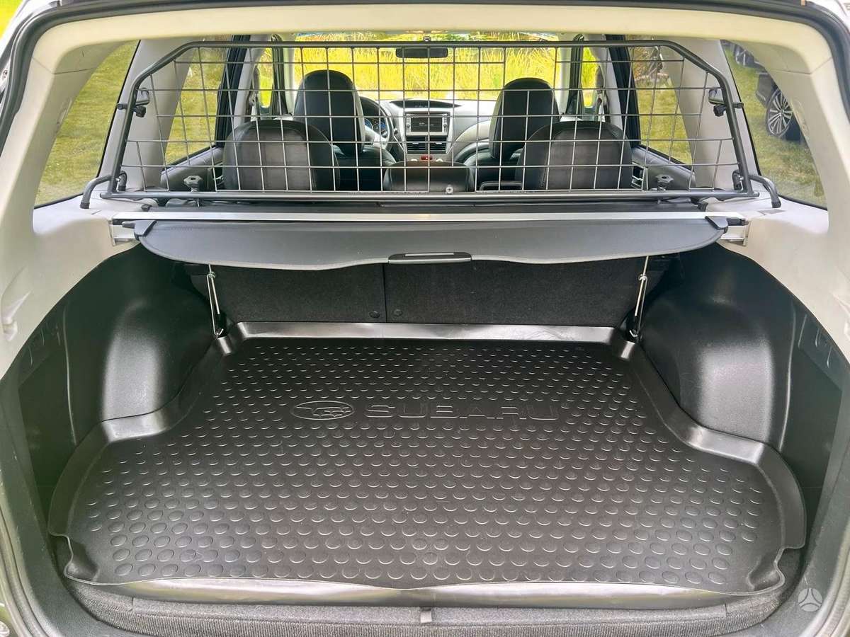 Subaru Forester 2010 — photo 18