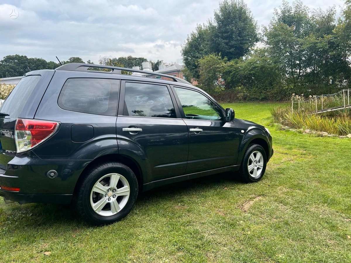 Subaru Forester 2010 — engine 1995 cm³, 150 HP (110kW)