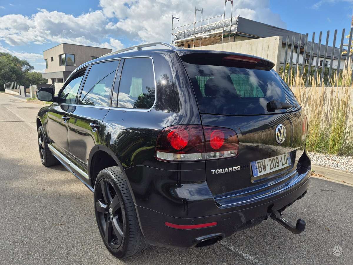 Volkswagen Touareg 2008 — салон
