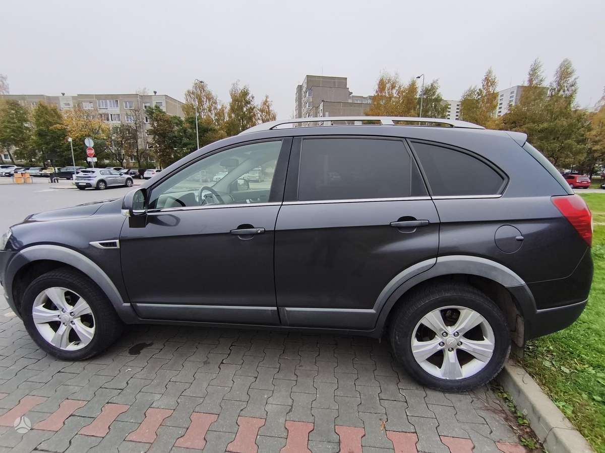 Chevrolet Captiva 2012 — салон