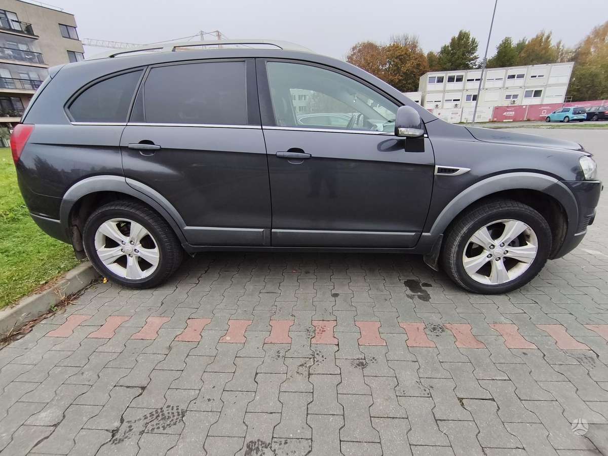 Chevrolet Captiva 2012 — двигун 2231 cm³, 163 HP (120kW)