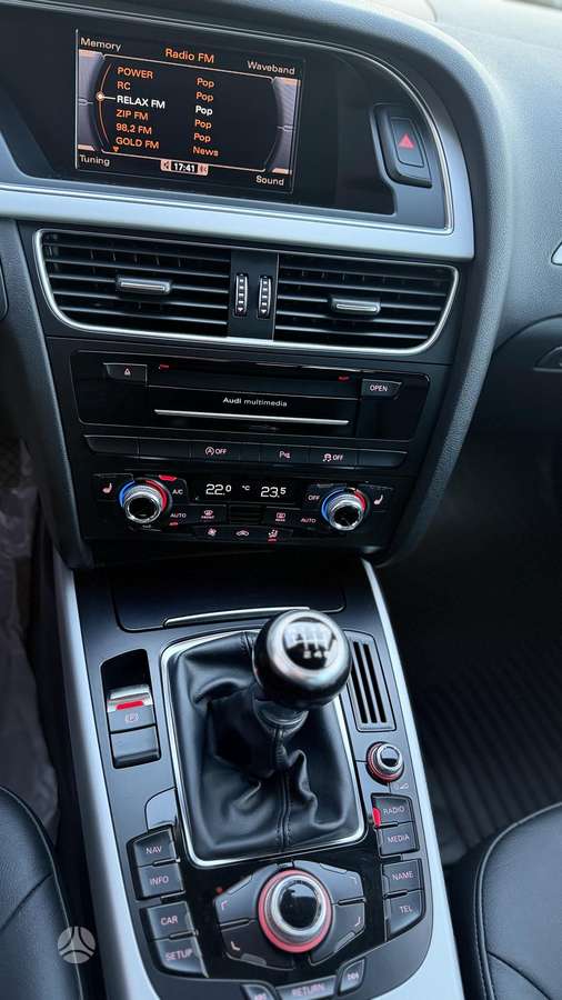 Audi A4 2015 — photo 13
