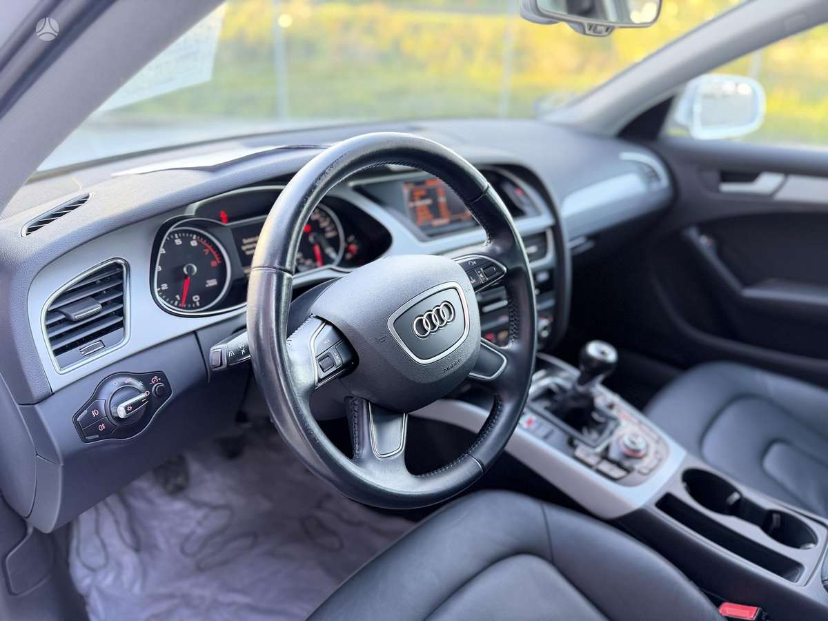 Audi A4 2015 — photo 15