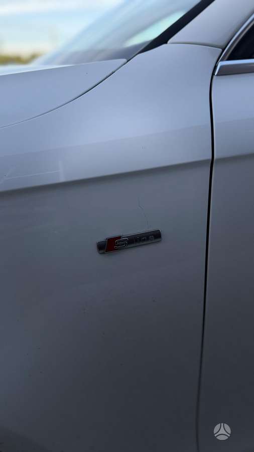Audi A4 2015 — photo 9