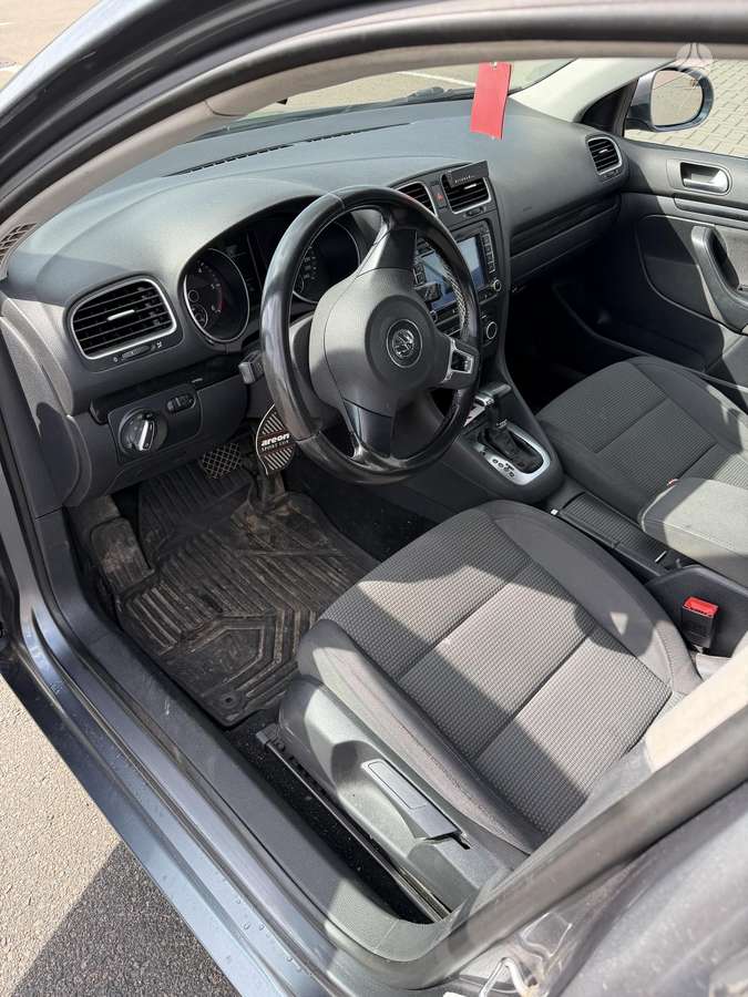 Volkswagen Golf 2010 — photo 7
