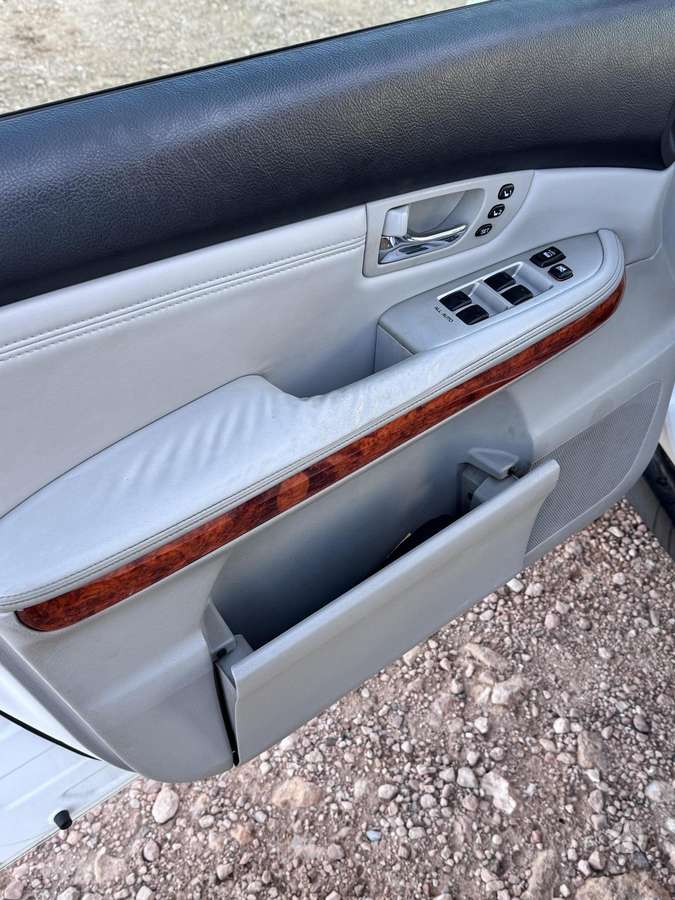 Lexus RX 2005 — photo 13