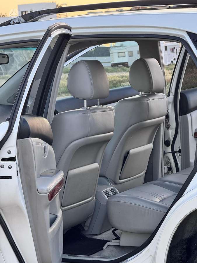 Lexus RX 2005 — photo 15