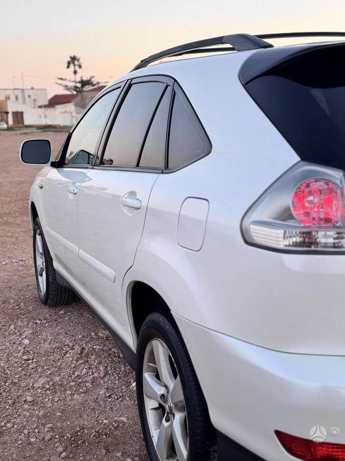 Lexus RX 2005 — photo 18