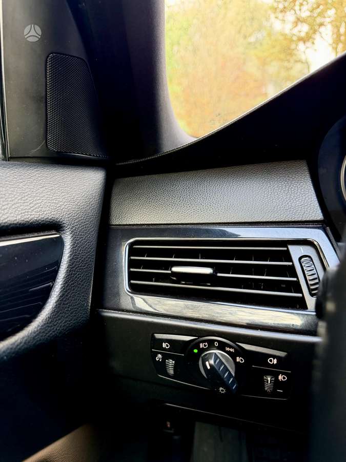 BMW 520 2007 — фото 11