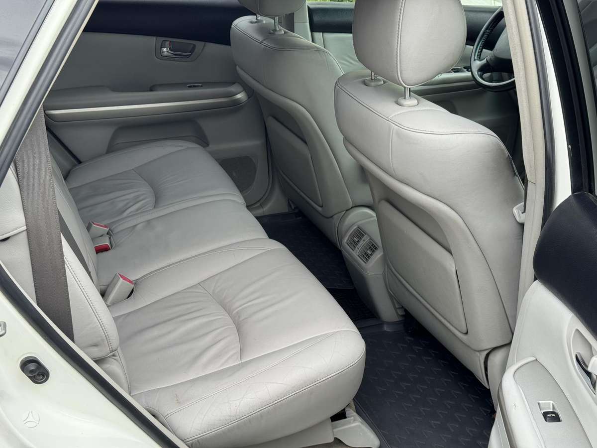 Lexus RX 2006 — photo 14