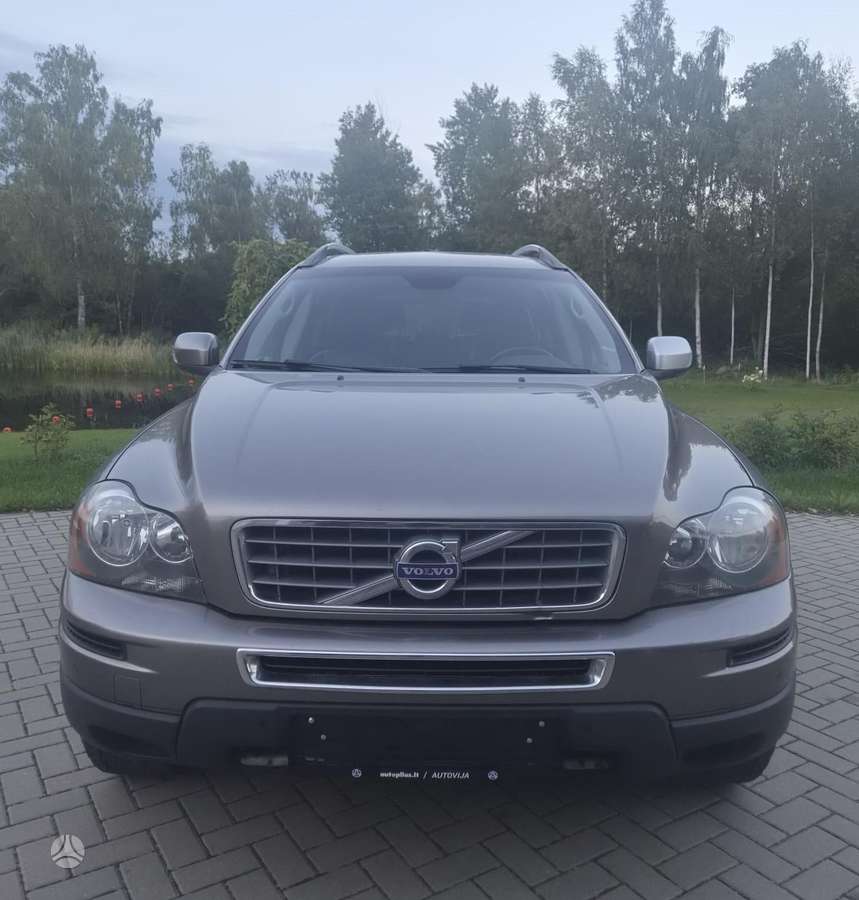 Volvo XC90 2010 — photo 11