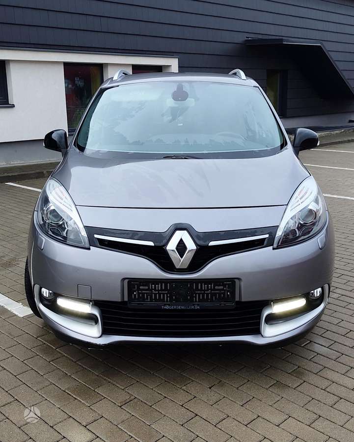 Renault Grand 2015 — салон