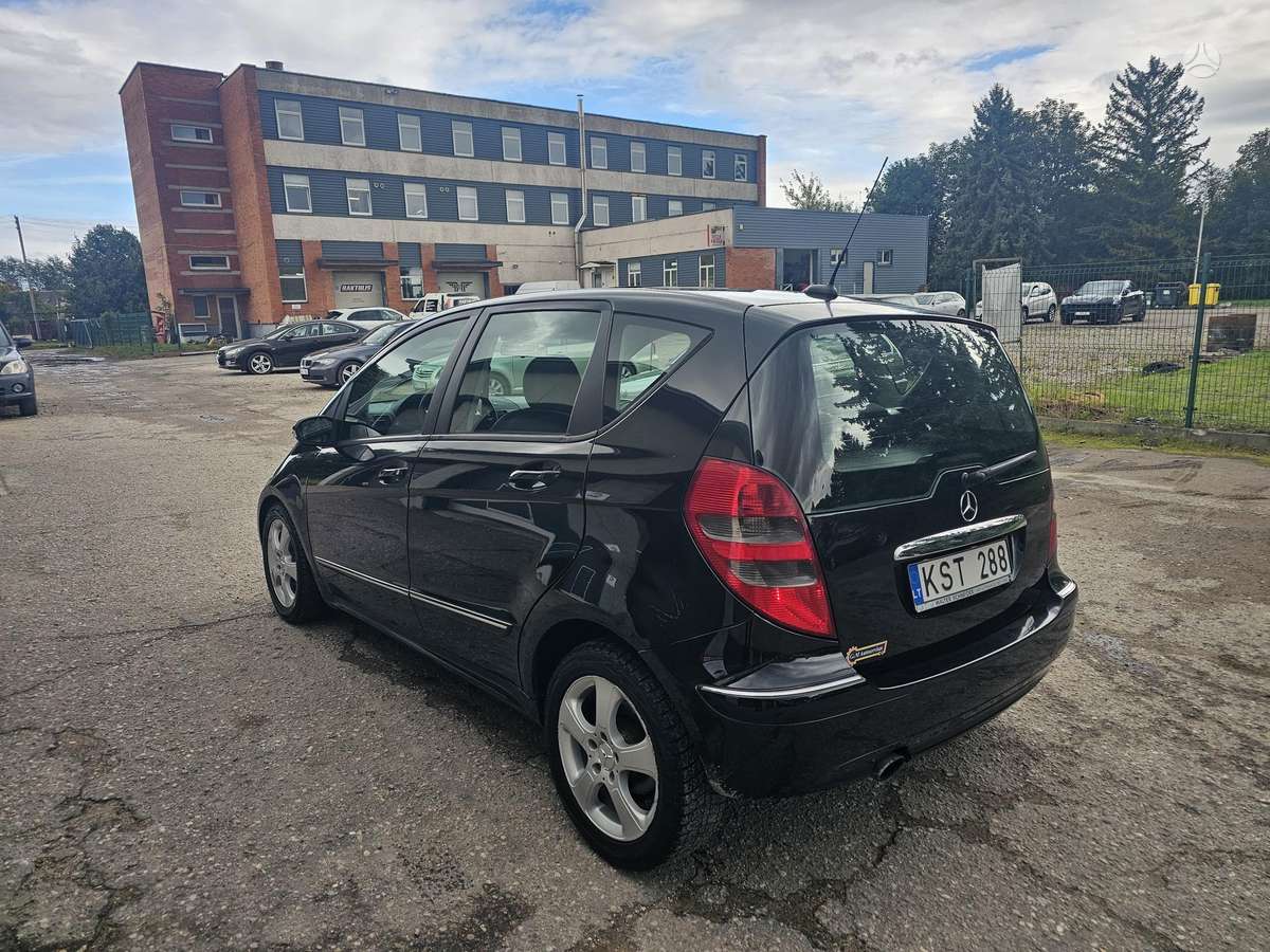 Mercedes-Benz A180 2004 — photo 12