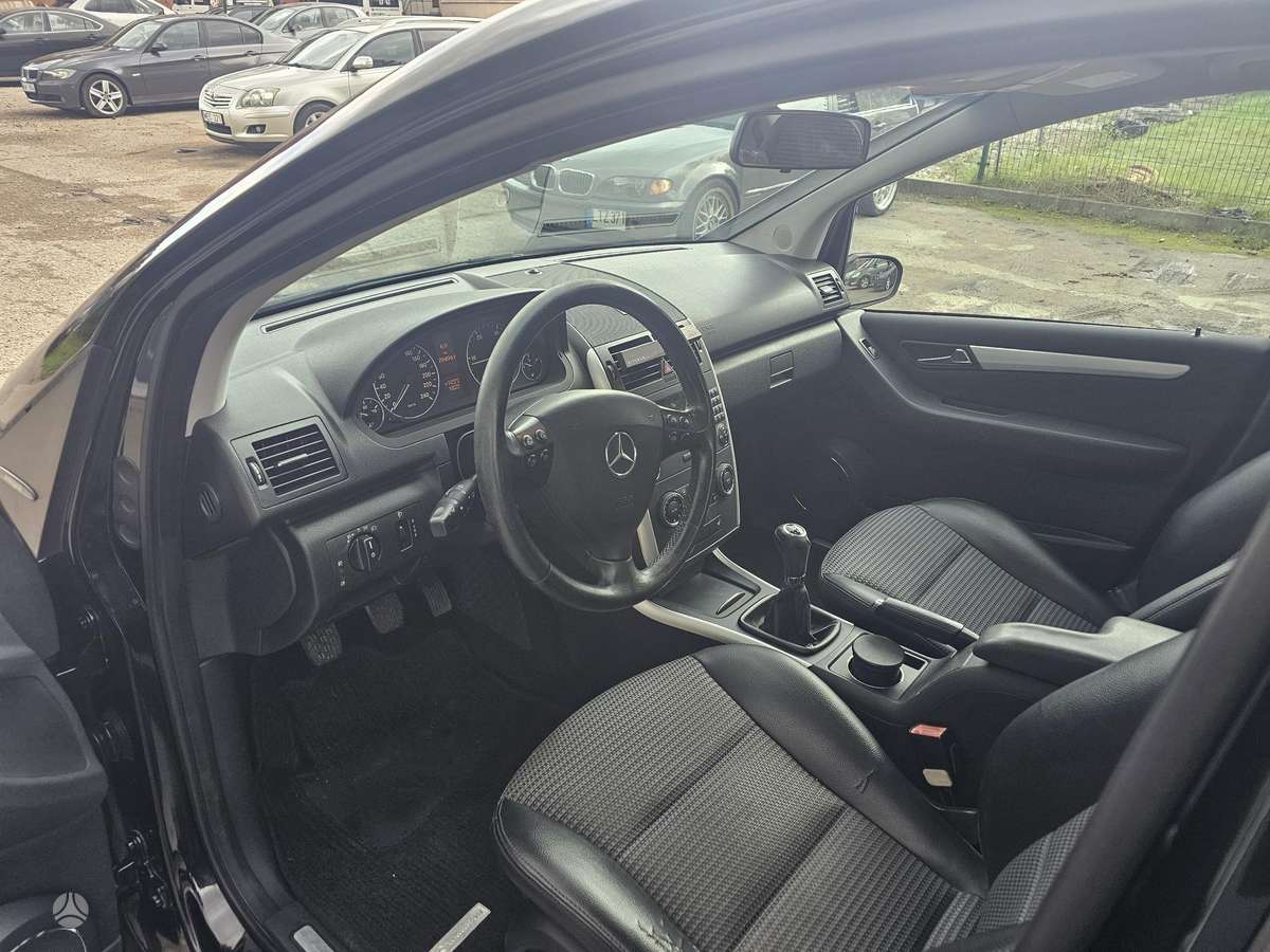 Mercedes-Benz A180 2004 — photo 5