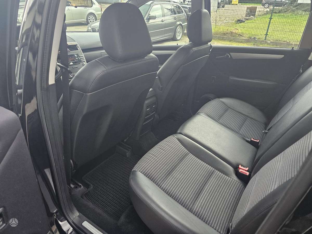 Mercedes-Benz A180 2004 — photo 6