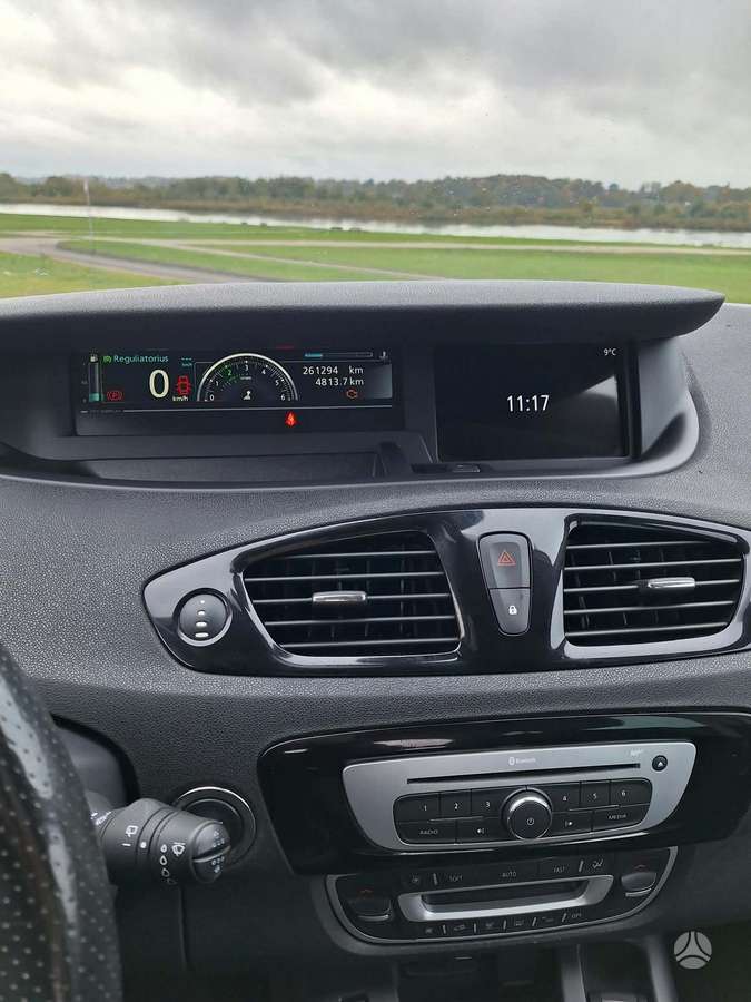 Renault Grand 2015 — photo 6