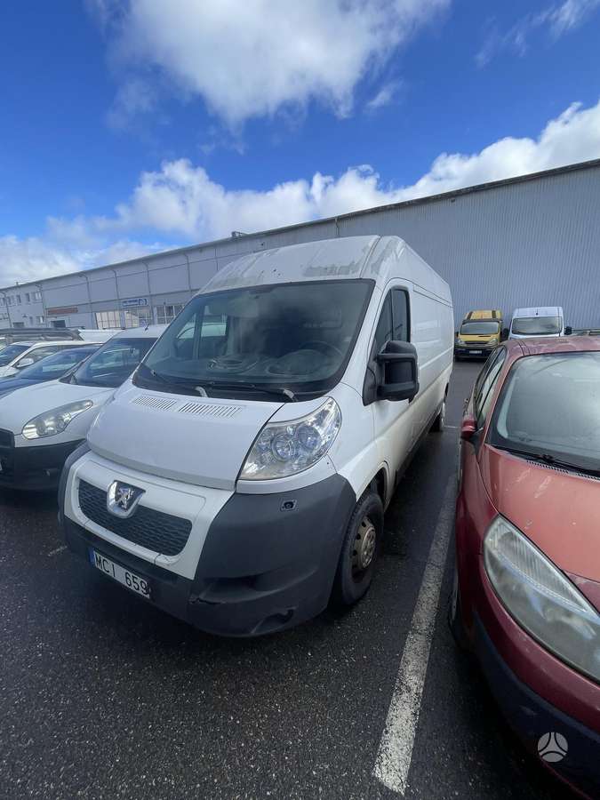 Peugeot Boxer 2012 — engine 2200 cm³, 150 HP (110kW)