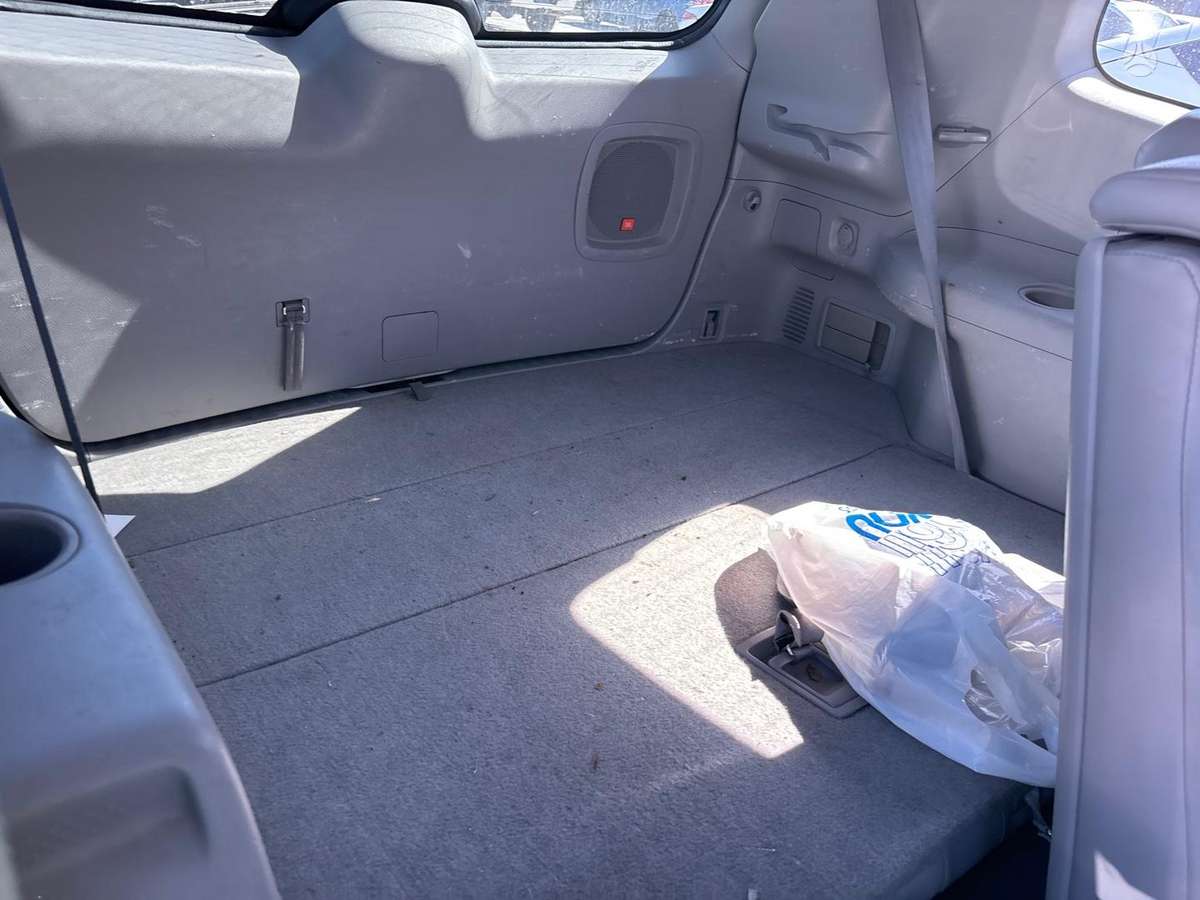 Toyota Highlander 2010 — photo 15