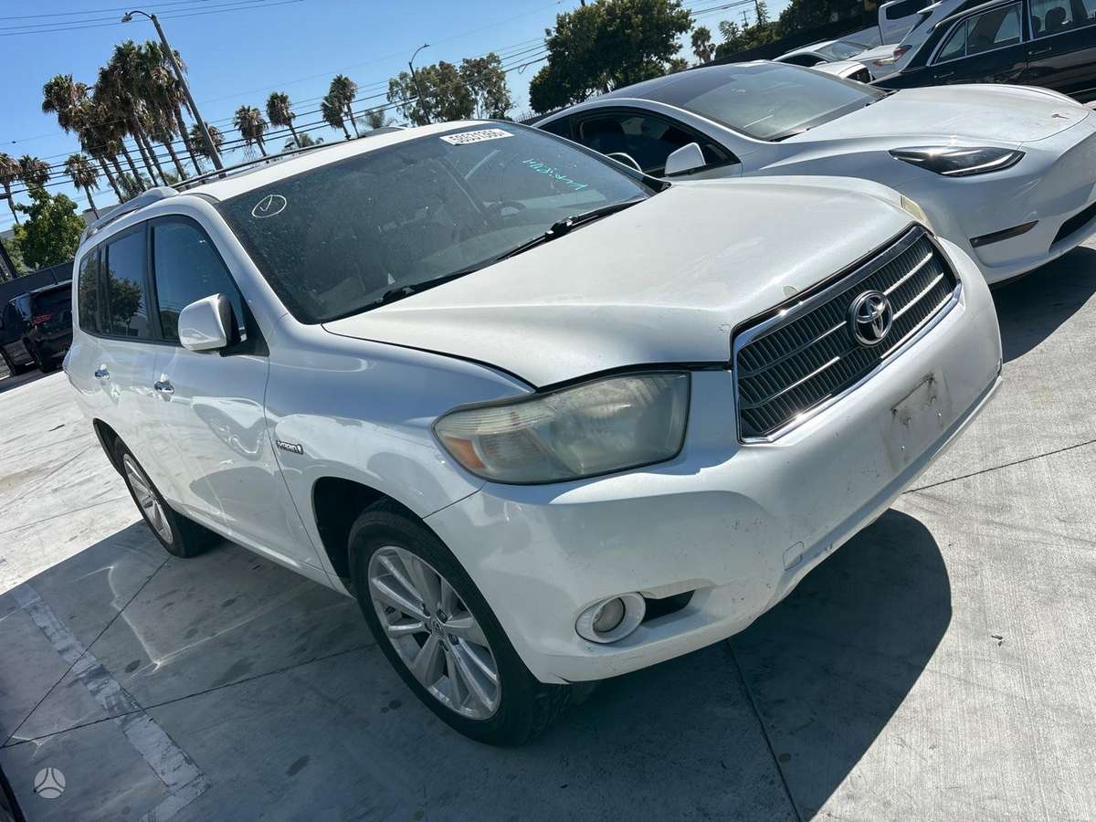 Toyota Highlander 2010 — photo 9
