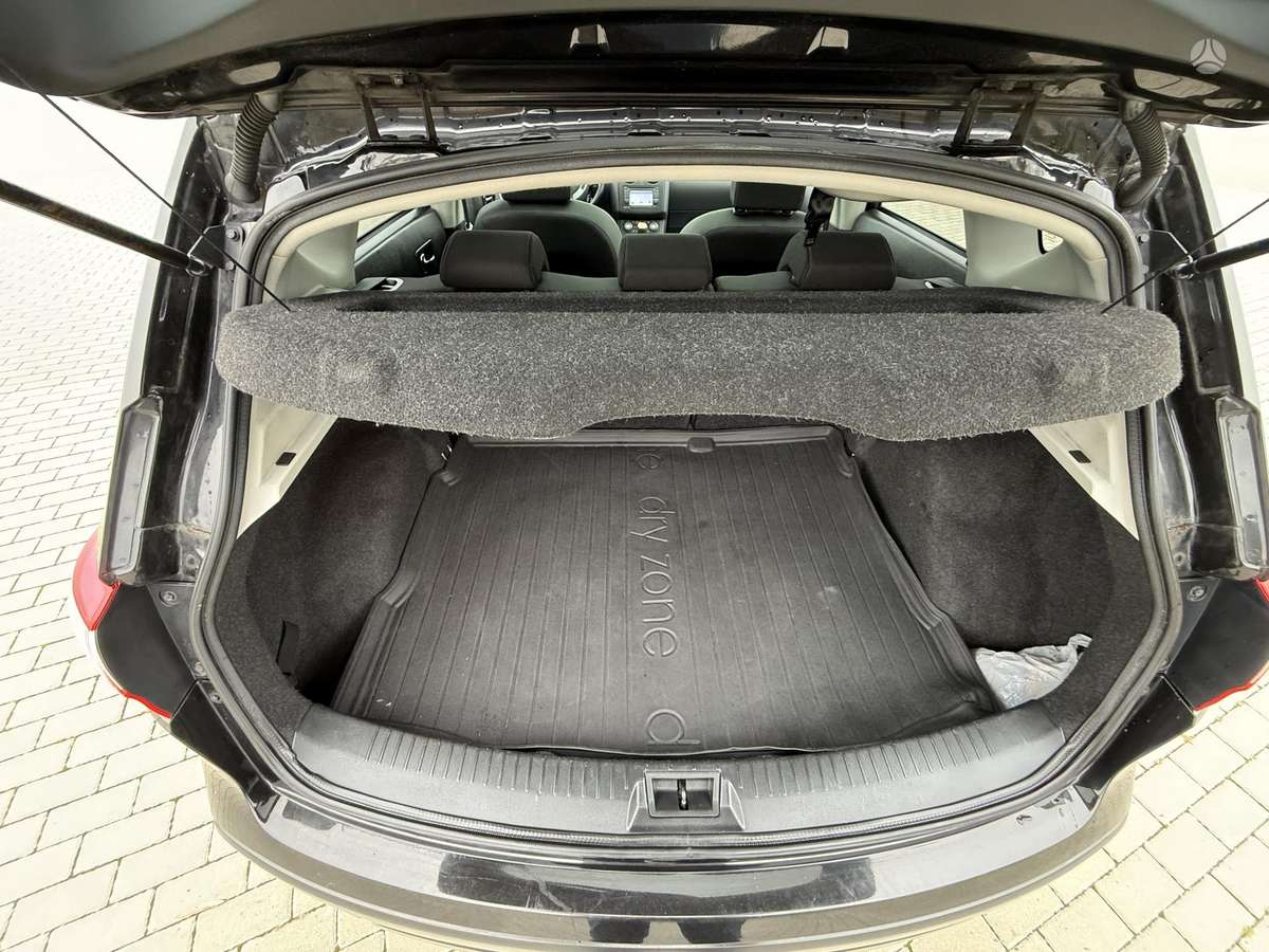 Nissan Qashqai 2011 — photo 16