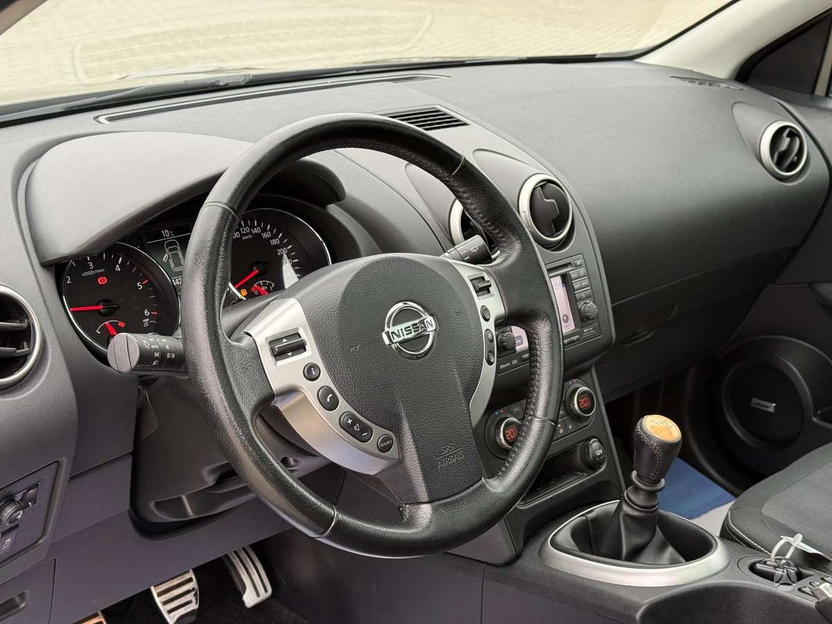 Nissan Qashqai 2011 — photo 20