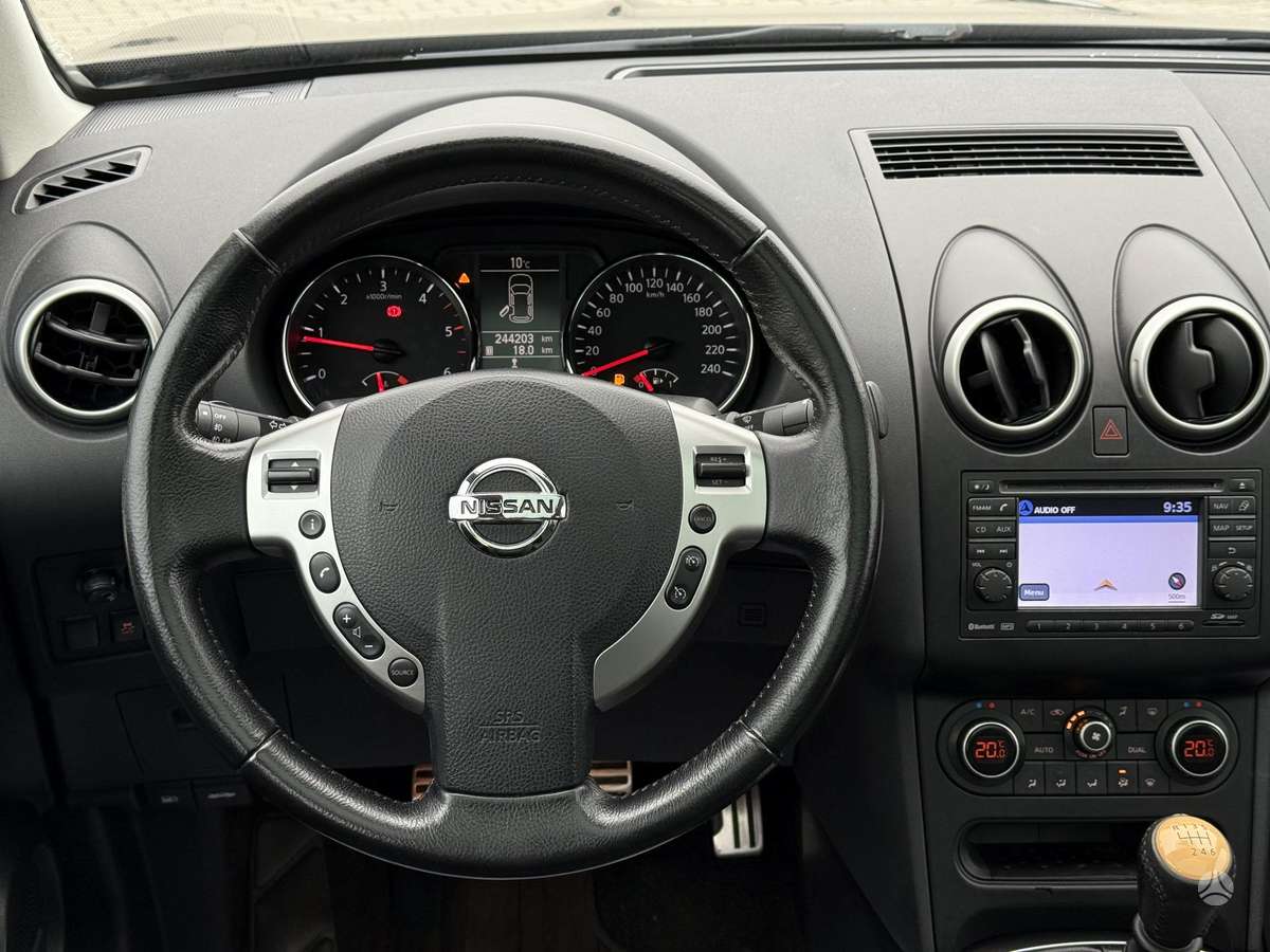 Nissan Qashqai 2011 — photo 23