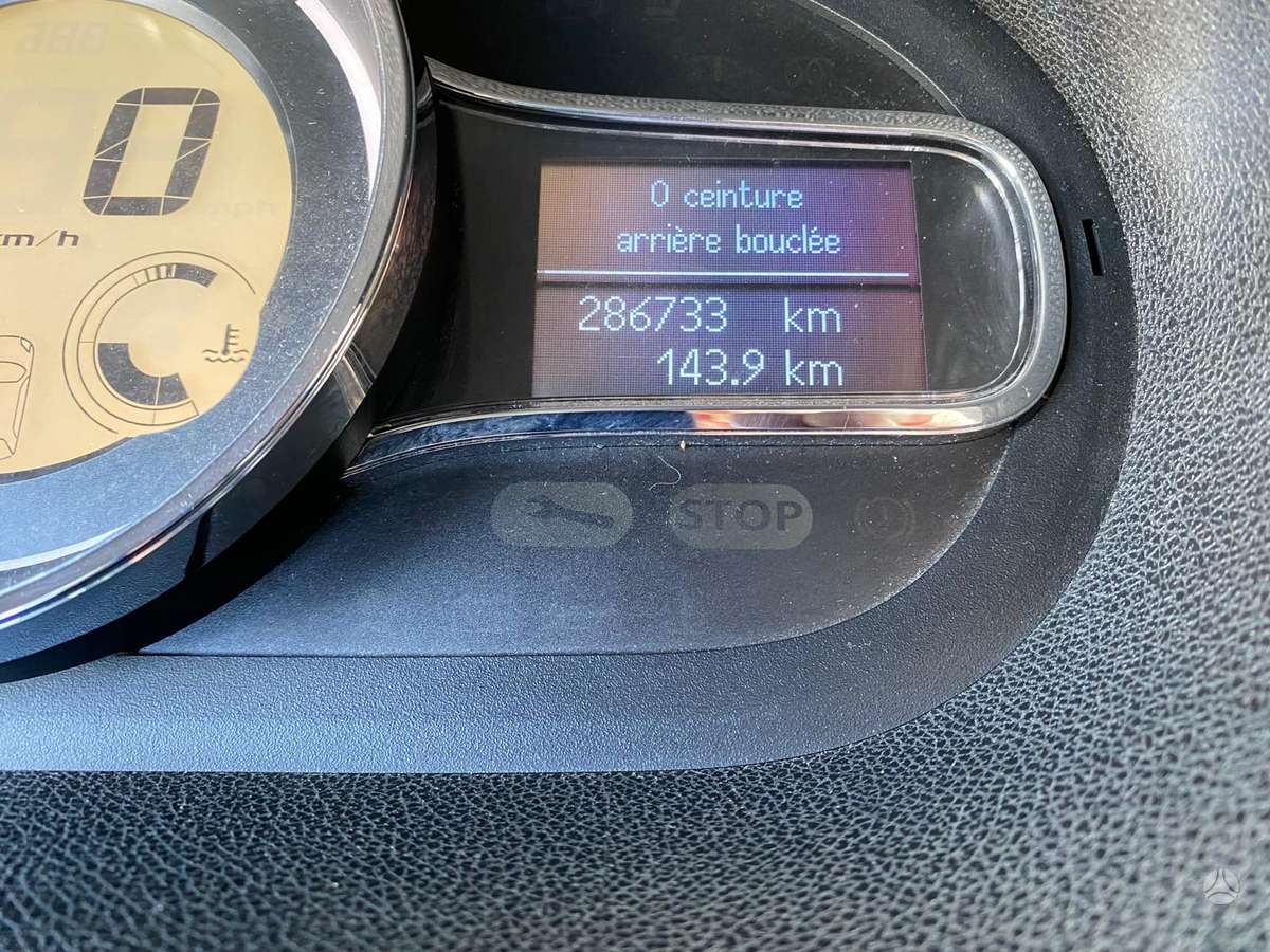 Renault Megane 2011 — photo 13