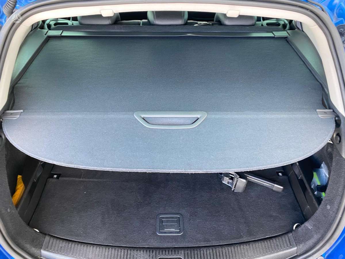 Renault Megane 2011 — photo 19