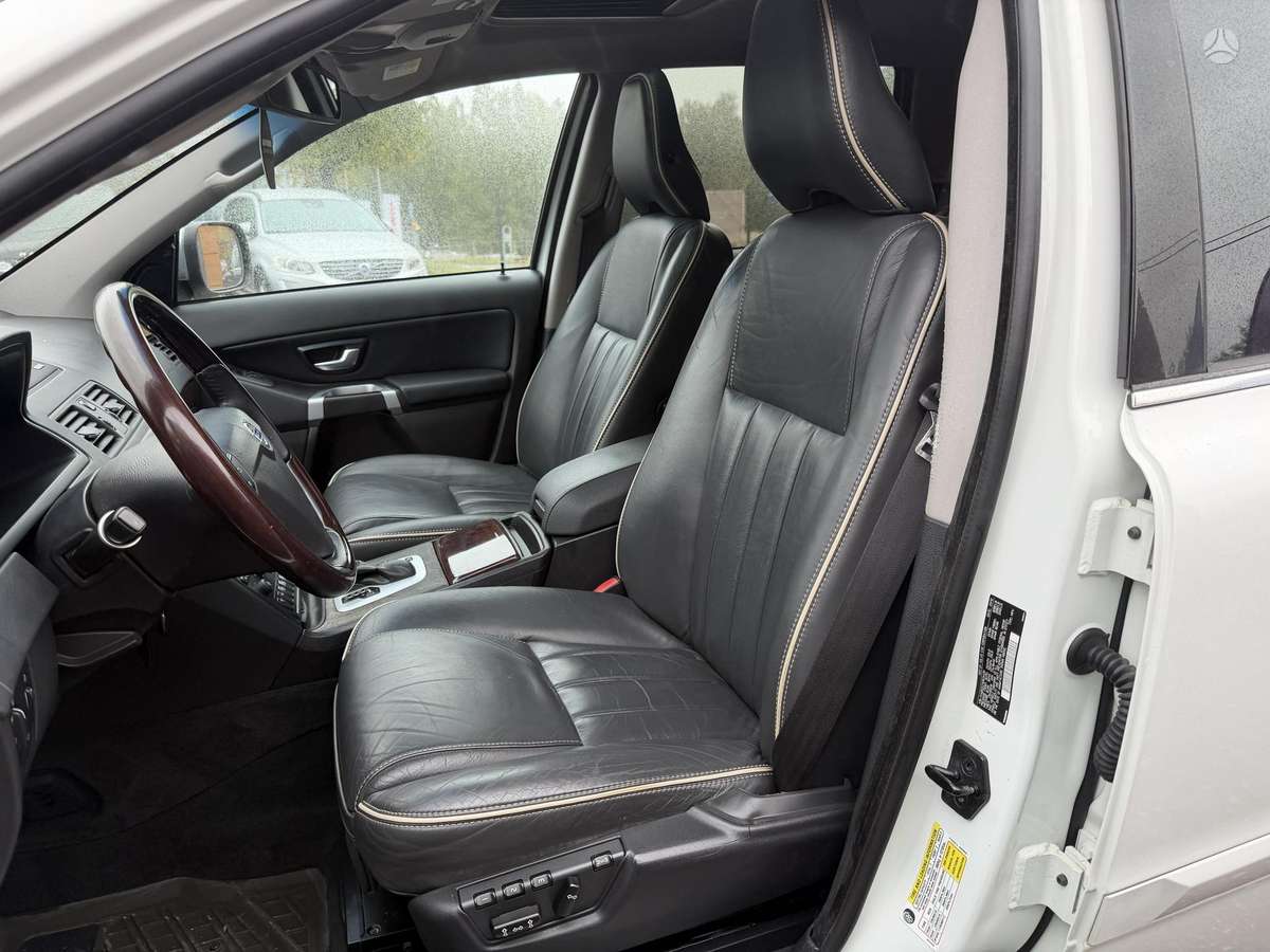 Volvo XC90 2013 — photo 15