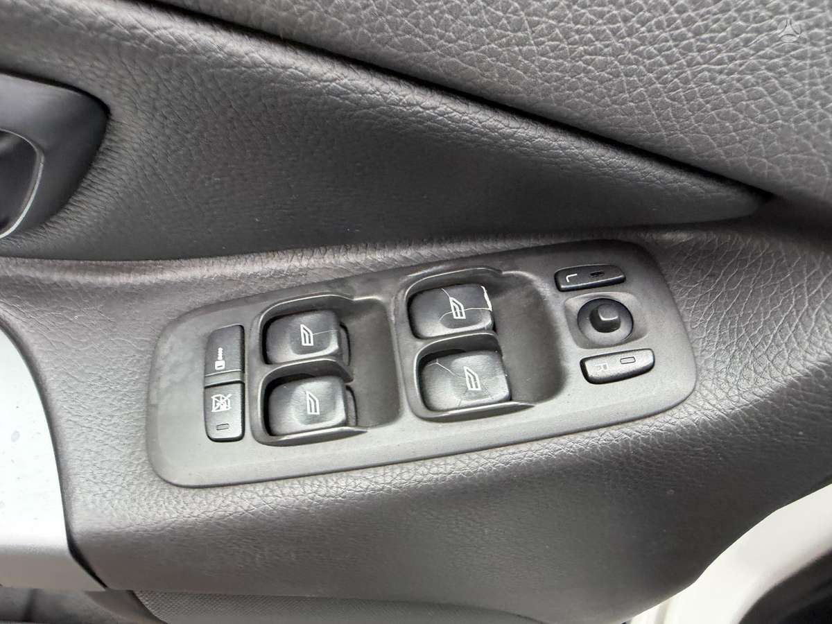 Volvo XC90 2013 — photo 19