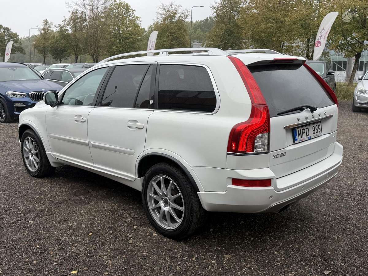 Volvo XC90 2013 — interior